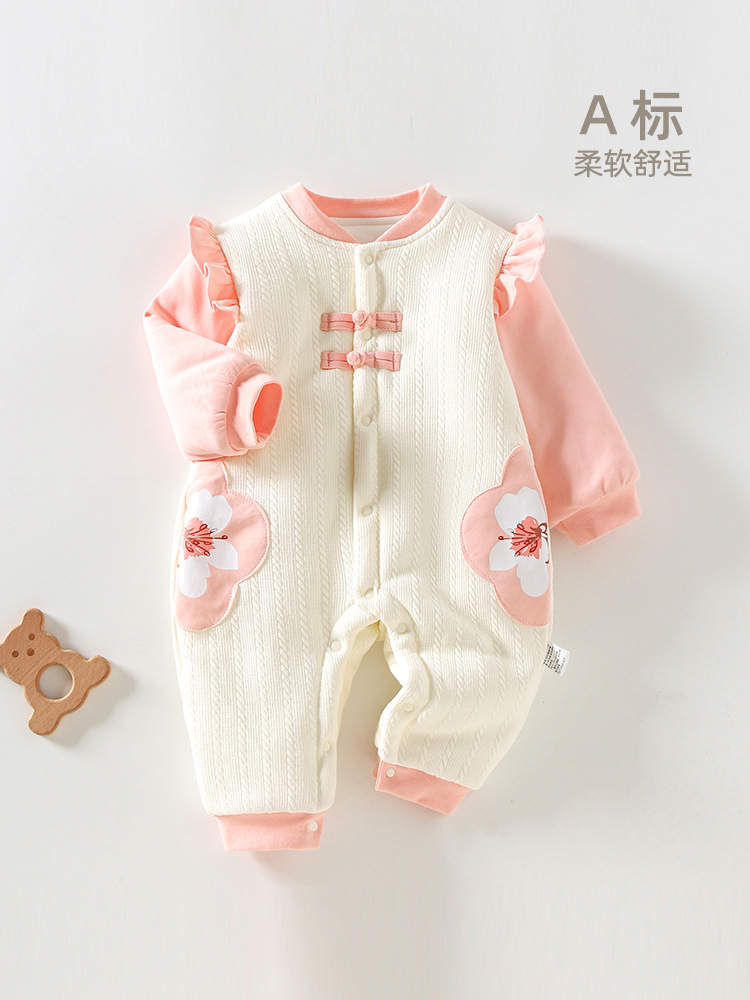 婴儿连体衣冬新生满月女宝宝哈衣爬爬服婴儿外出服宝宝拜年服装