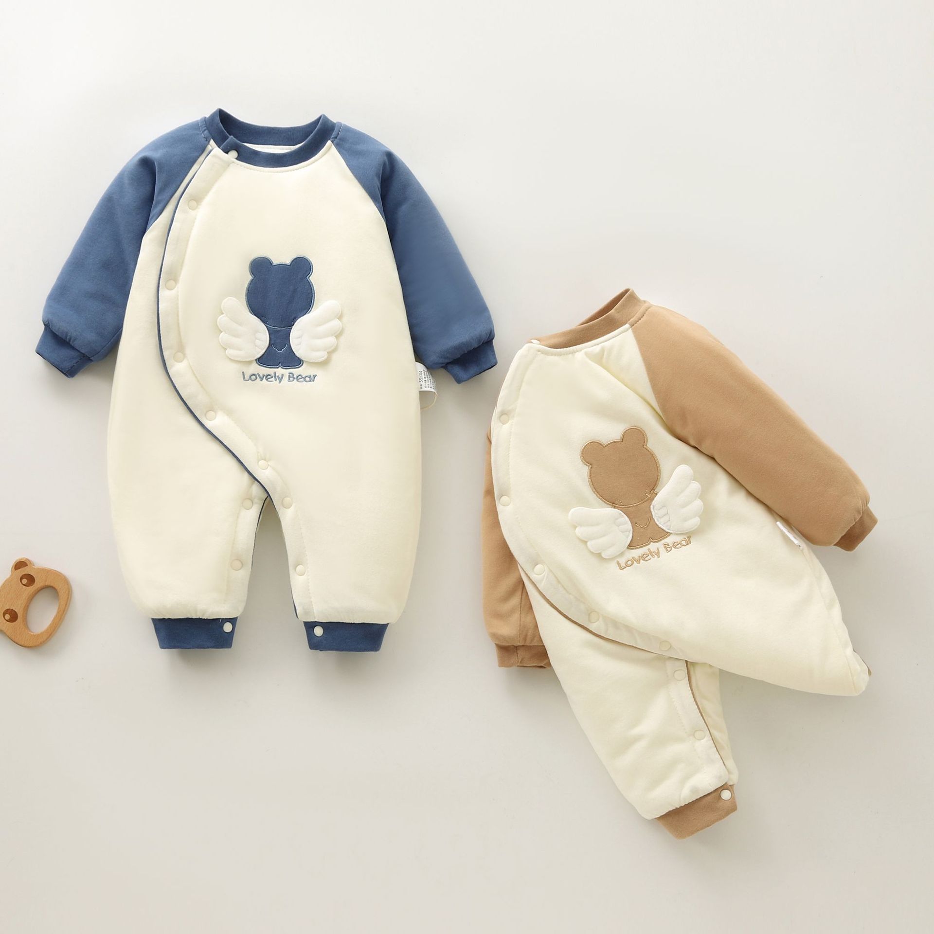 新生婴儿衣服连体衣夹棉宝宝哈衣爬服冬季保暖加厚棉衣秋装0-18月
