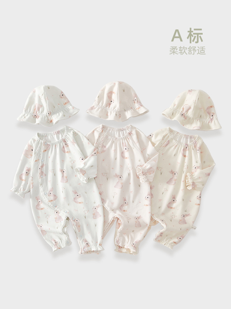 婴儿连体衣秋季新款新生儿衣服带帽长袖包屁衣女宝宝纯棉哈衣外出