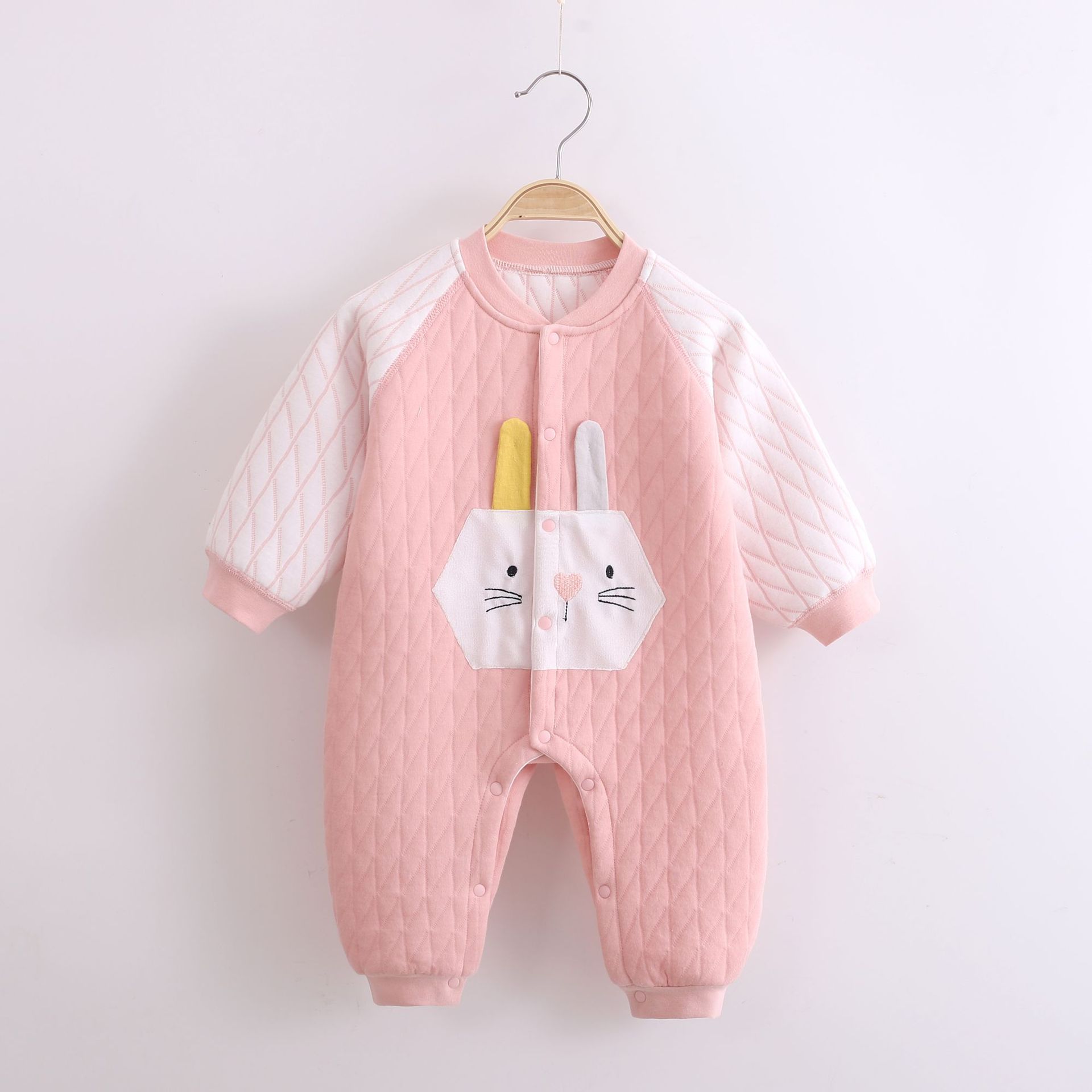 新款婴儿连体短袖衣服秋冬棉三层保暖无骨宝宝加厚爬服哈衣